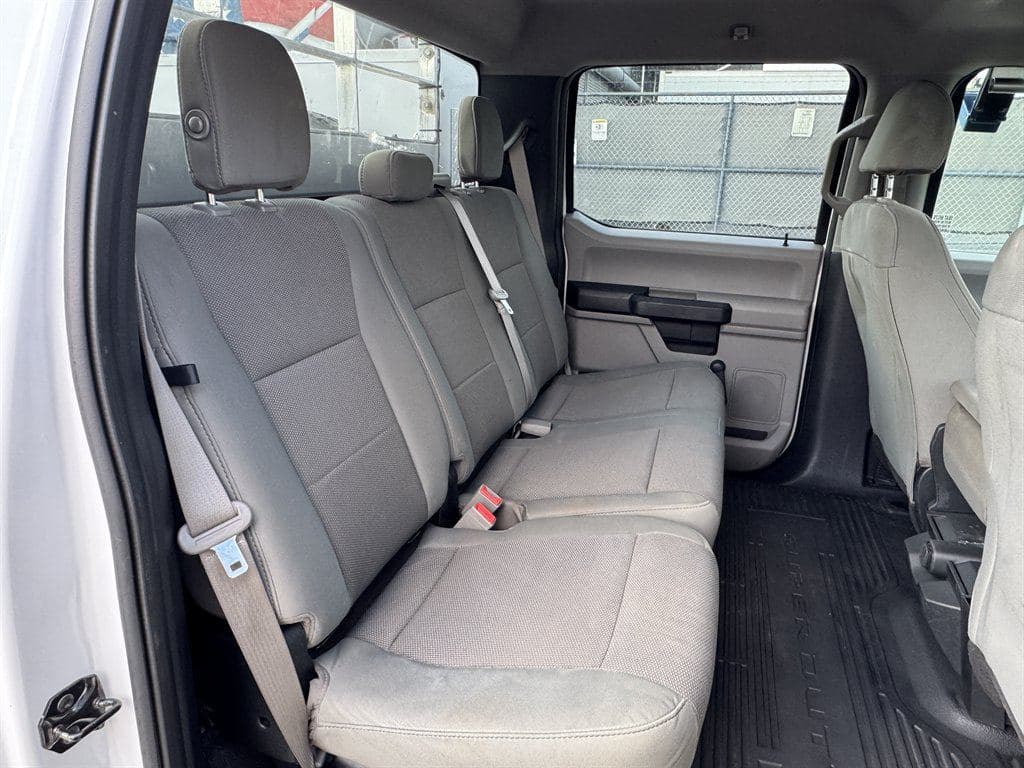 2018 Ford F550 image 46