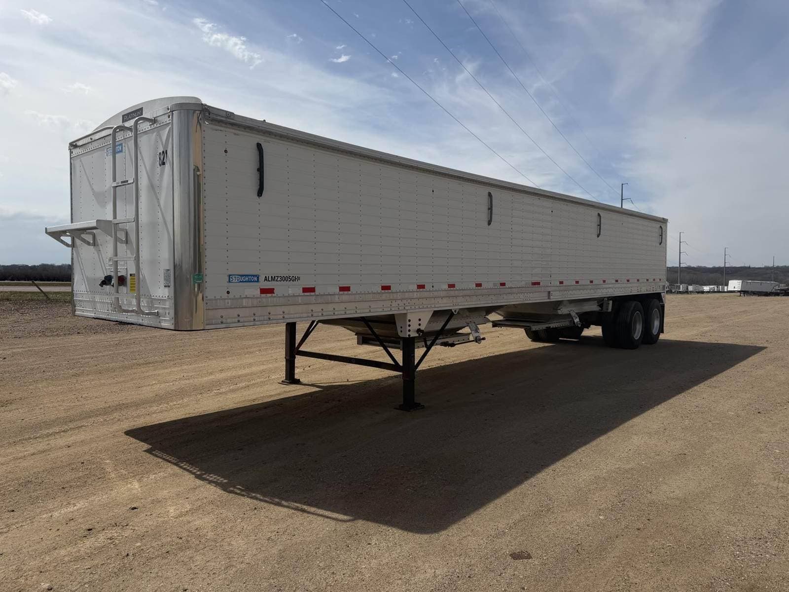 2015 Stoughton GRAIN HOPPER image 4