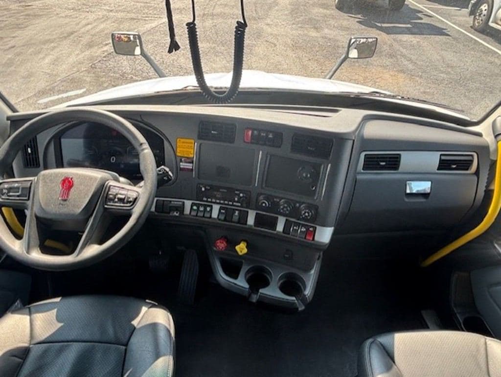 2024 Kenworth T680 STK#611872 image 8