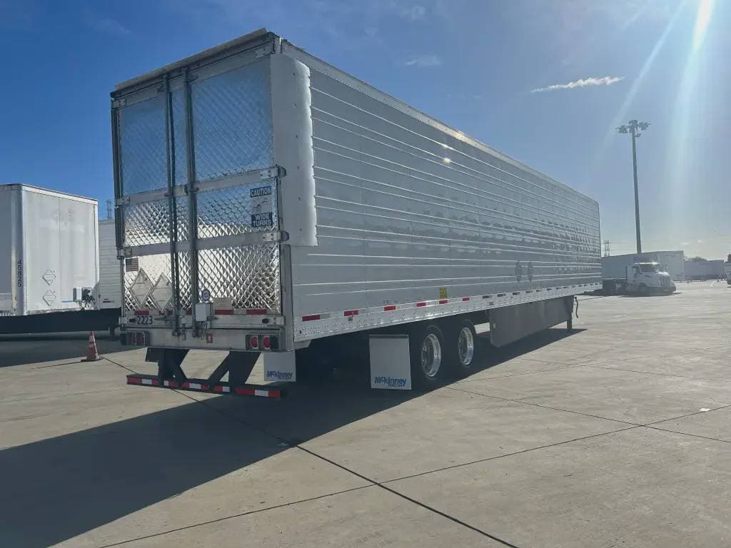 2022 Utility 3000R image 7