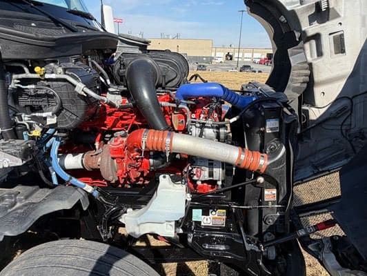 2023 Kenworth T680 image 13