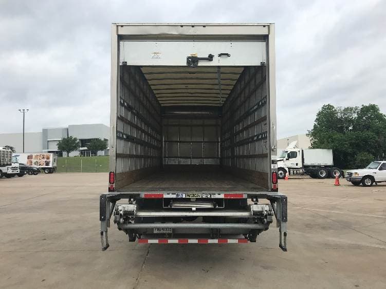 2022 International MV607 Box Truck - 220HP, 6 Speed Automatic, Roll up Door image 8