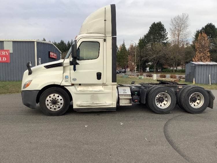 2019 Freightliner Cascadia image 4