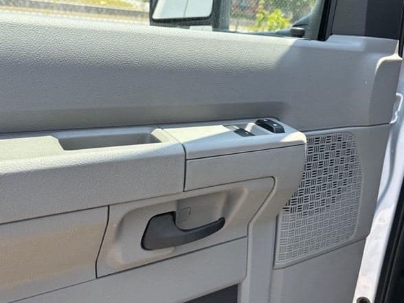 2024 Ford E350 image 12