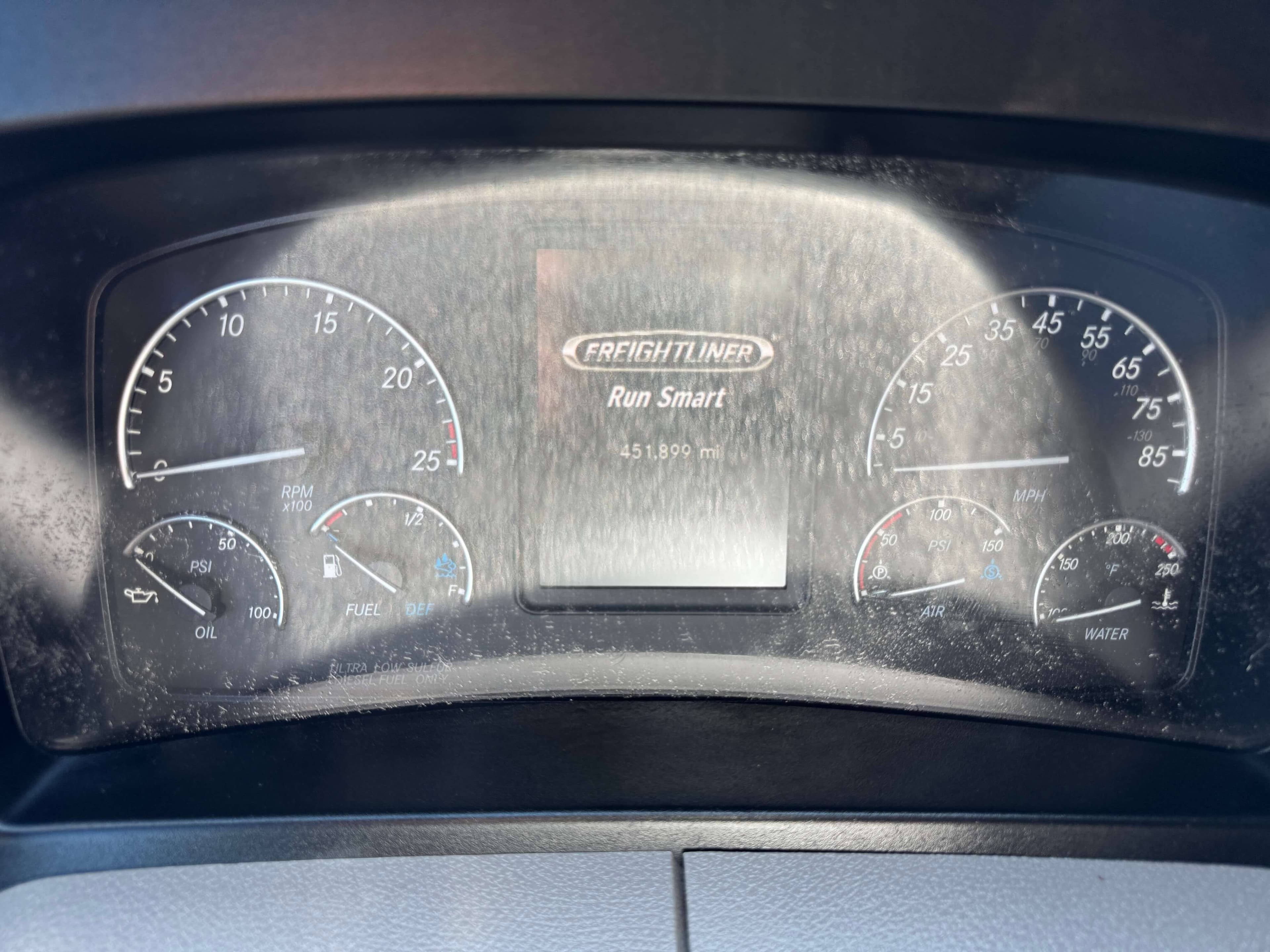 2022 Freightliner Cascadia 126 image 13