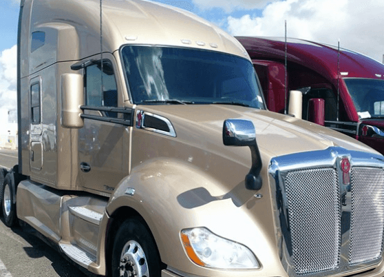 2020 Kenworth T680 image 1
