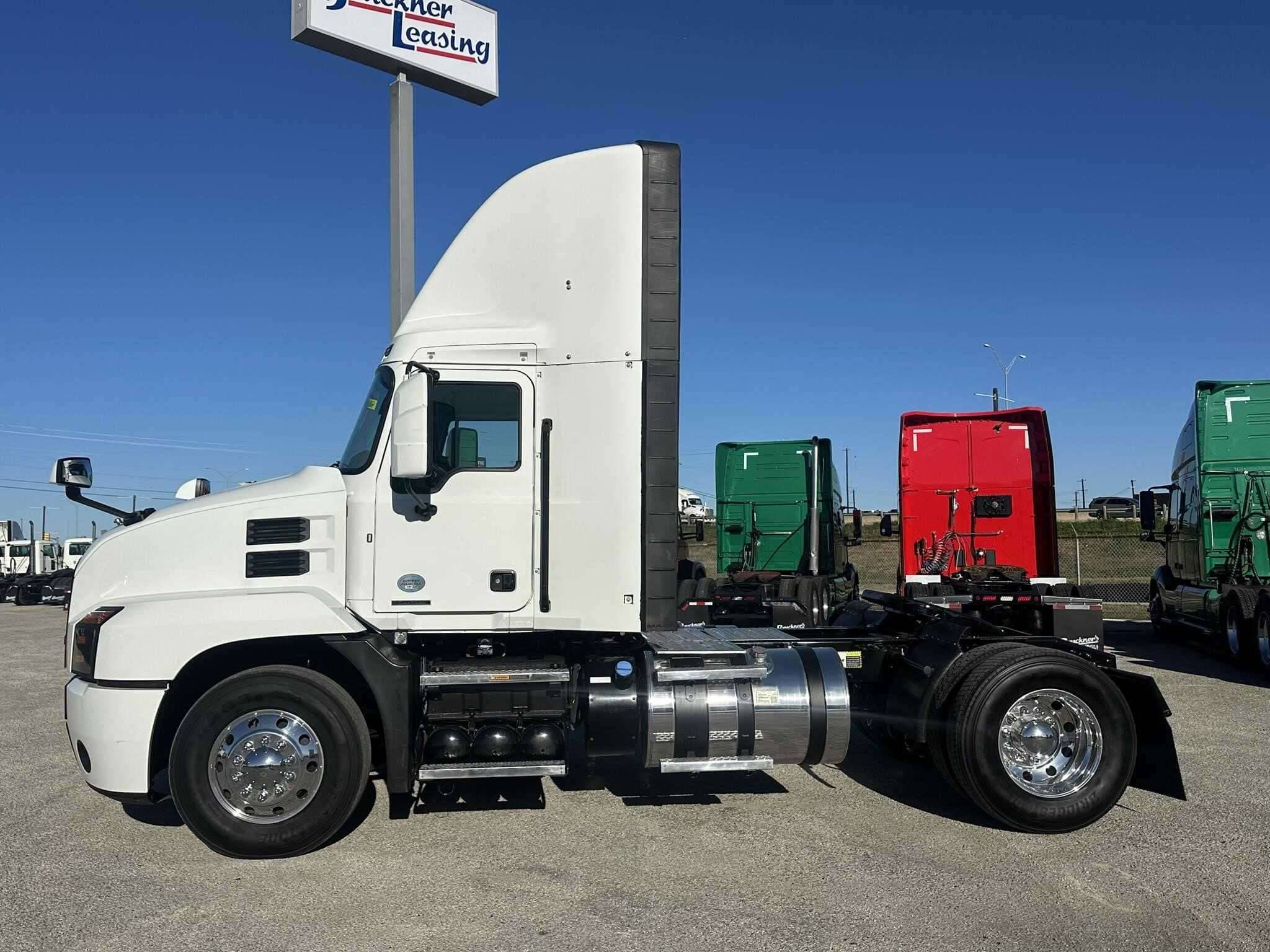 Used 2022 MACK ANTHEM Conventional - Day Cab in San Antonio, TX image 10