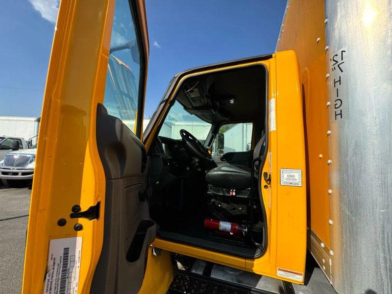 2020 International MV607 image 23