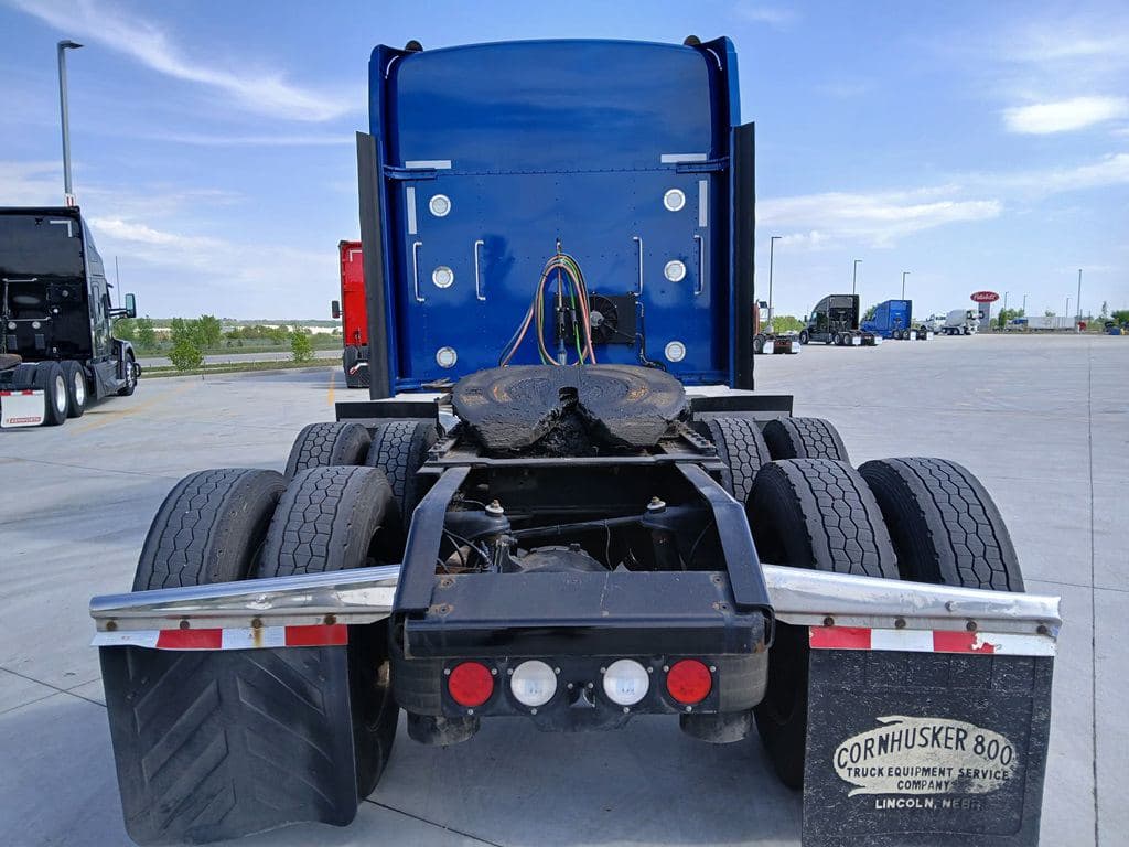 Used 2023 KENWORTH W900L image 24