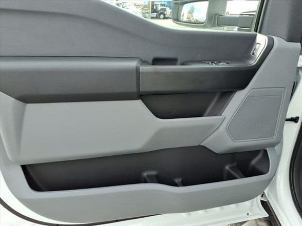 2025 Ford F350 image 12