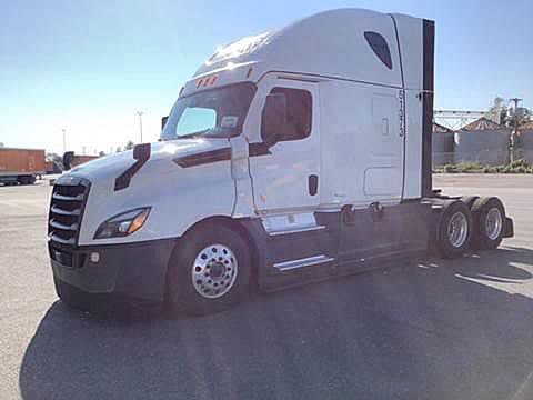 2021 Freightliner Cascadia 126 image 3