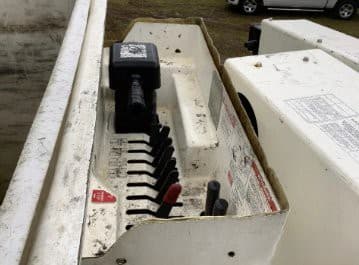 2016 Freightliner M2 106 image 10