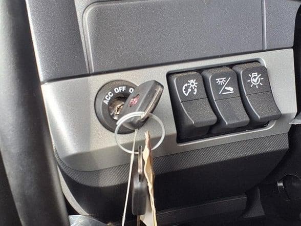 2025 Kenworth T880 image 28