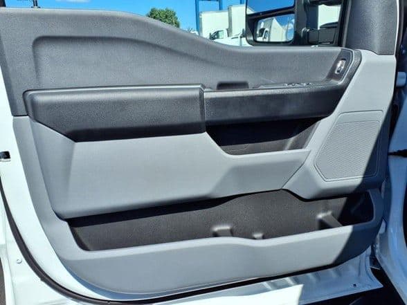 2025 Ford F350 image 13