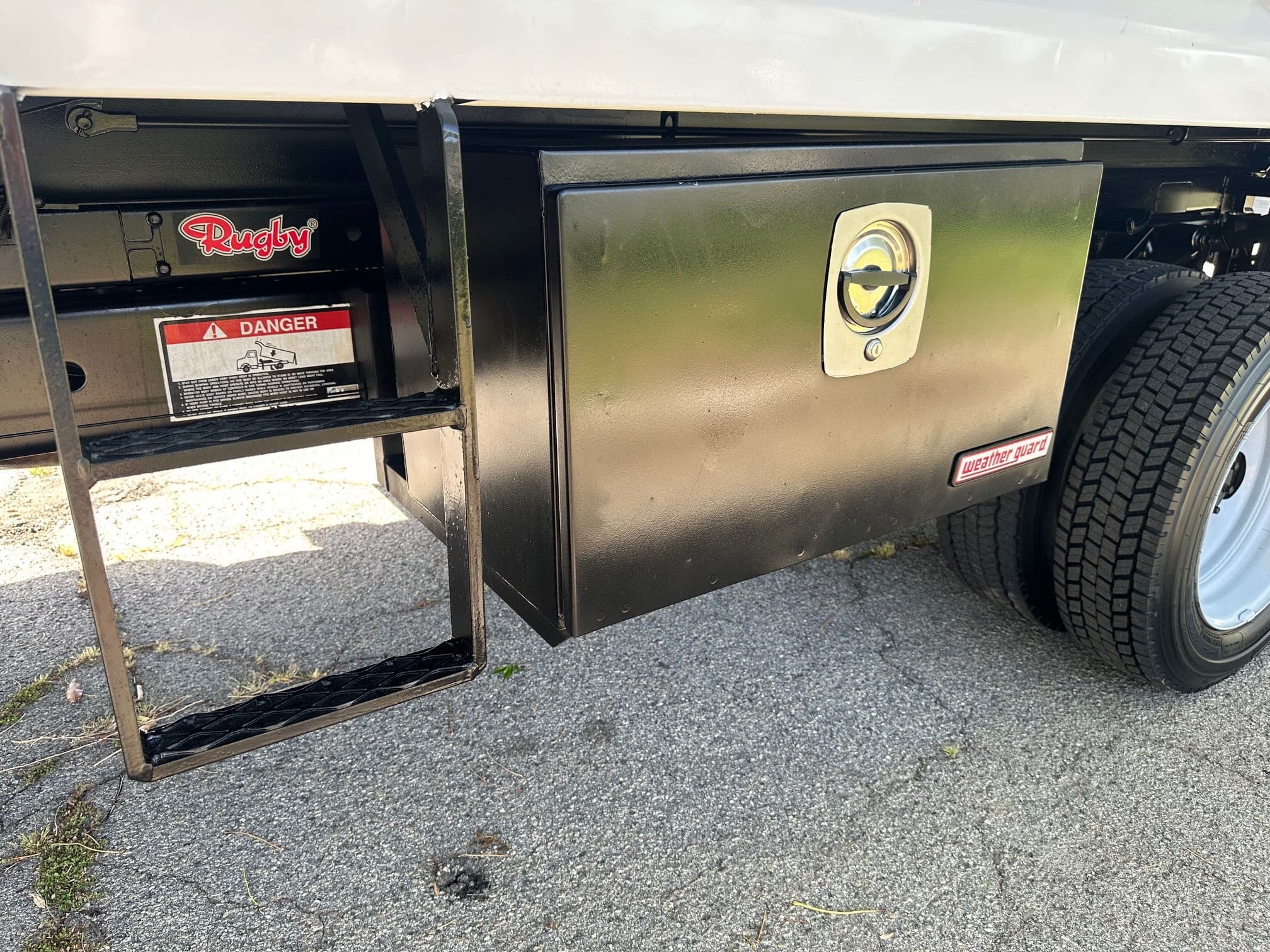 2011 Ford F-450 Gravel Dump Truck image 21