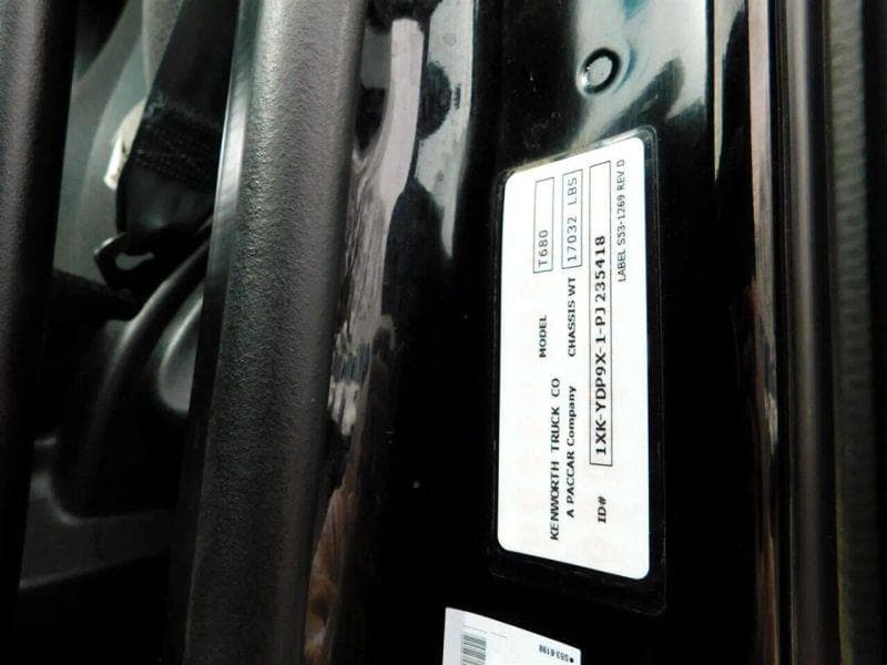 2023 Kenworth T600 image 11