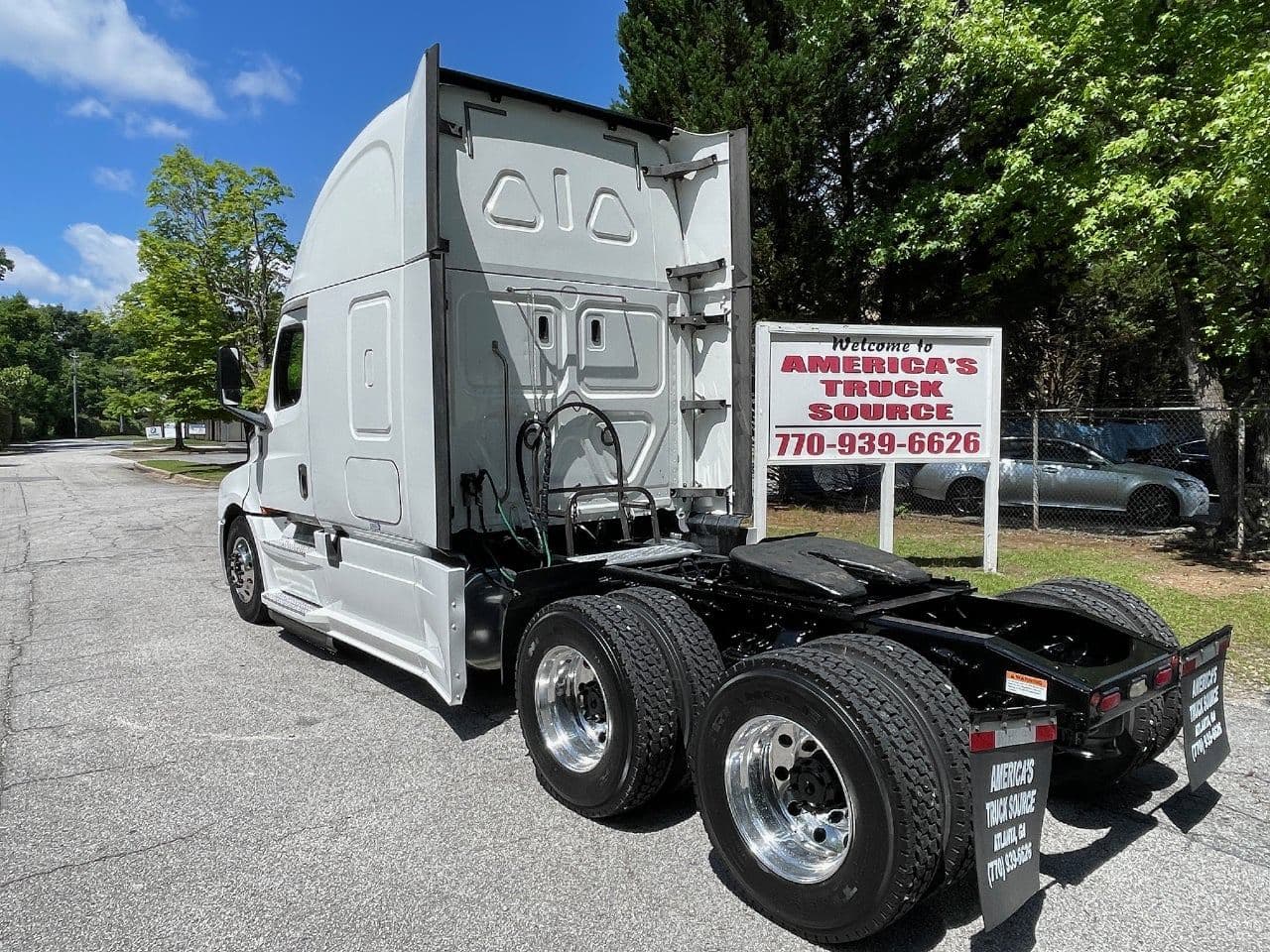 2019 Freightliner Cascadia 126 image 5