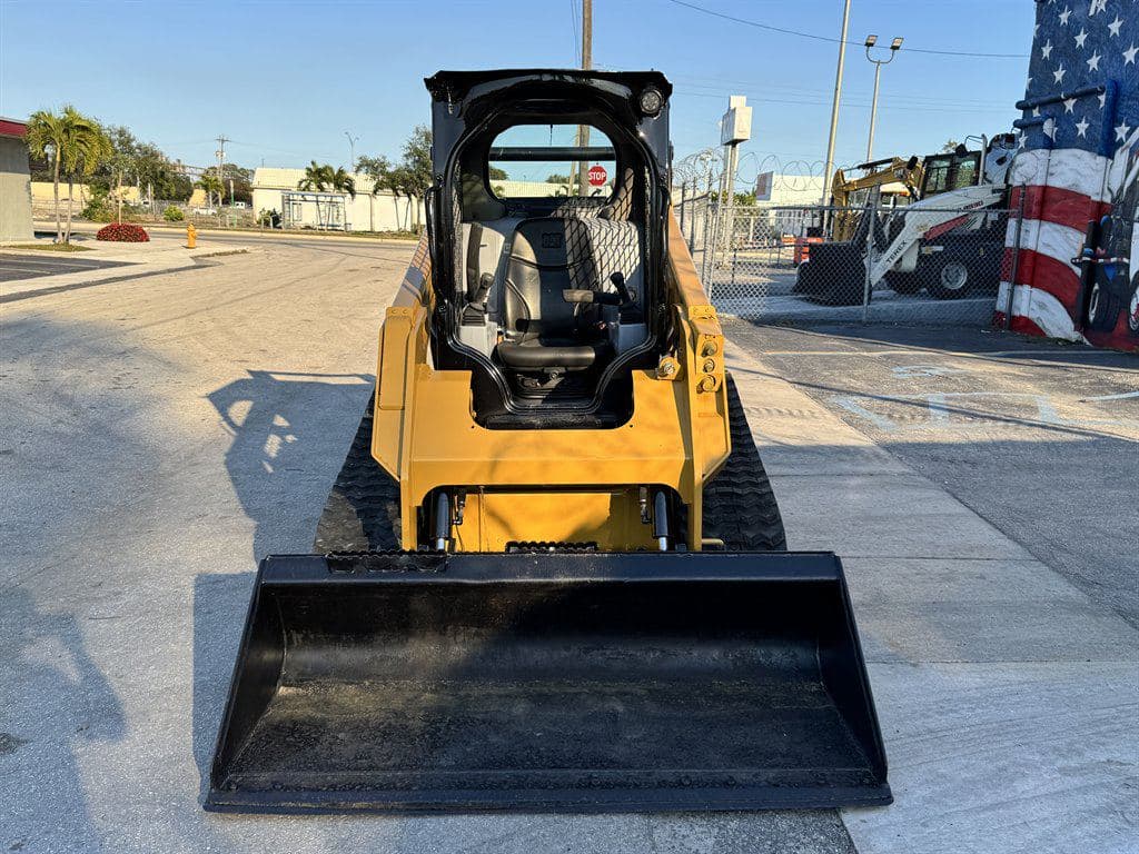 2022 Caterpillar 259d3 image 2