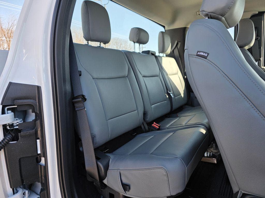 2026 Ford F-550SD XL Service Utility Body image 33