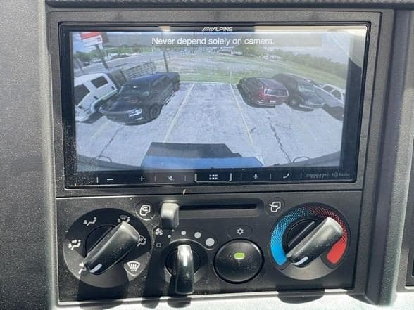 2025 Isuzu NRR image 34