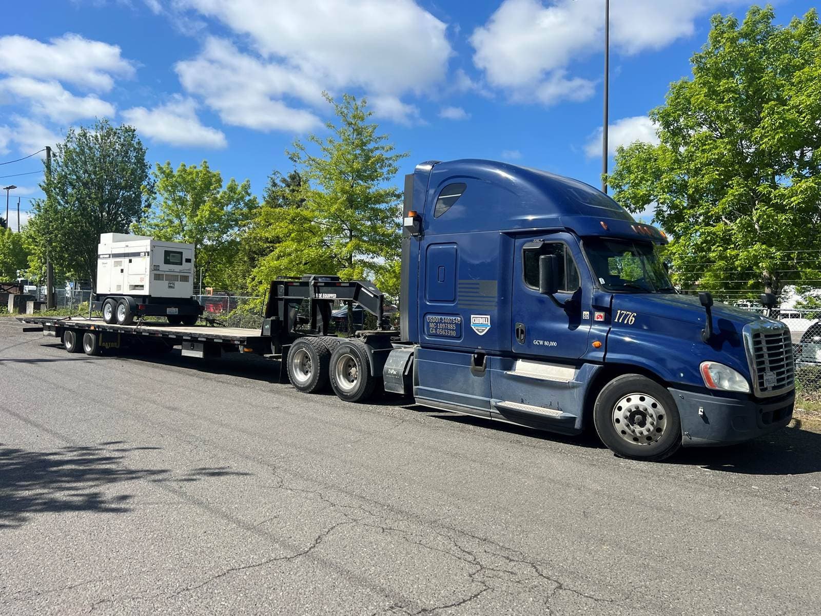 2015 Freightliner Cascadia 125 Sleeper Semi Truck image 9