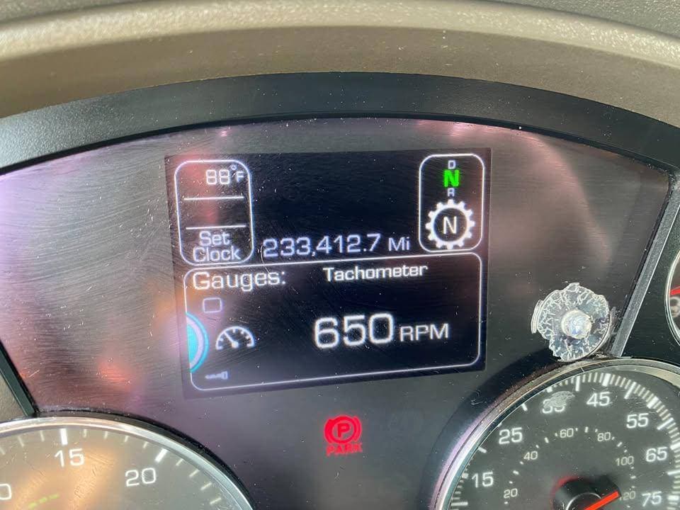 2022 Kenworth T680 image 15