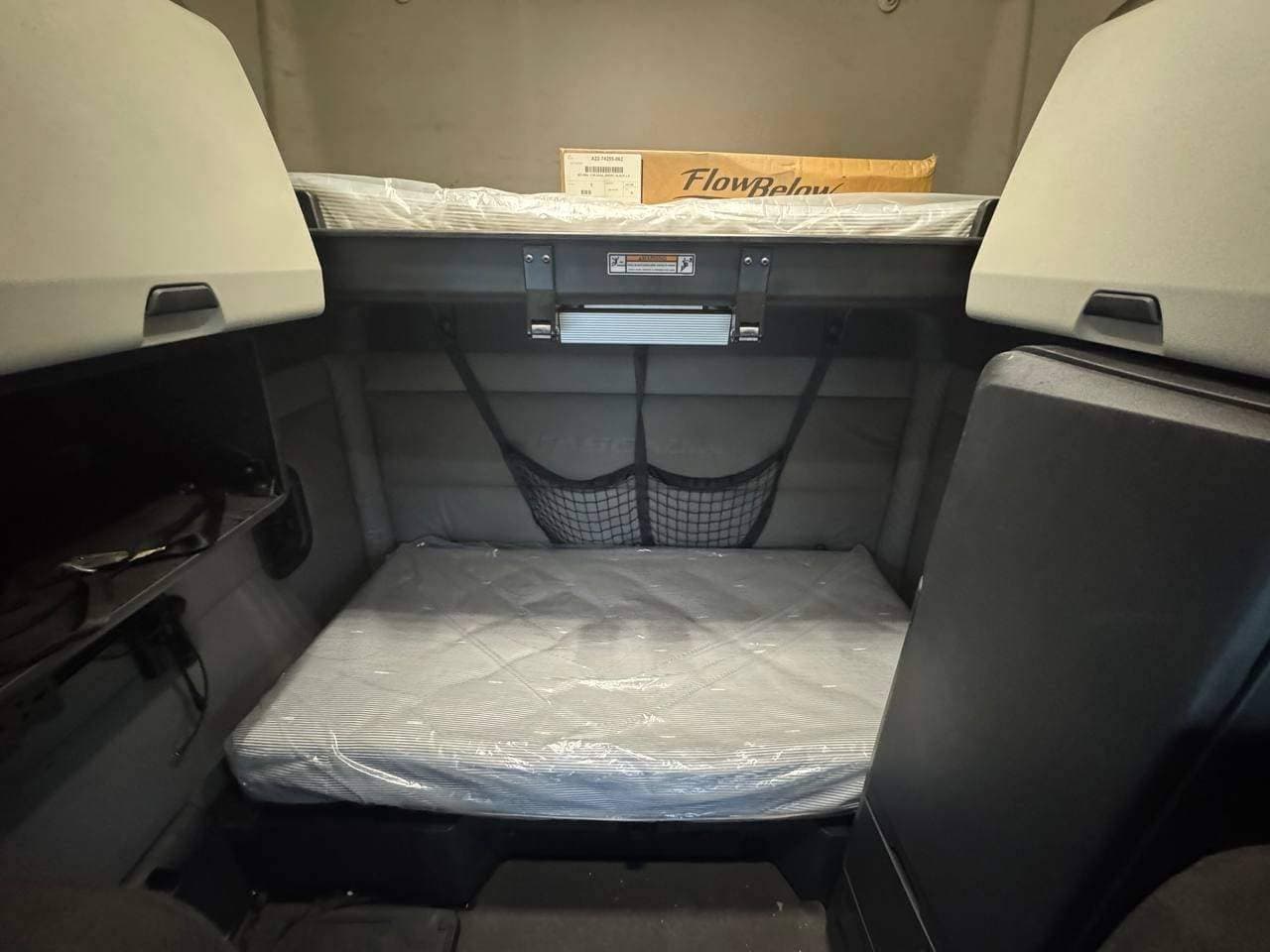 2022 Freightliner Cascadia image 18