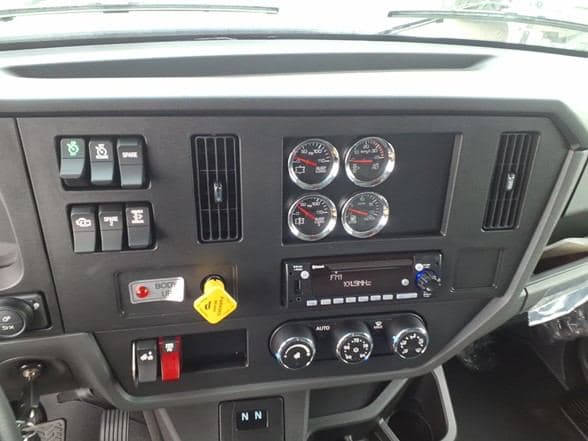 2026 Kenworth T280 image 13
