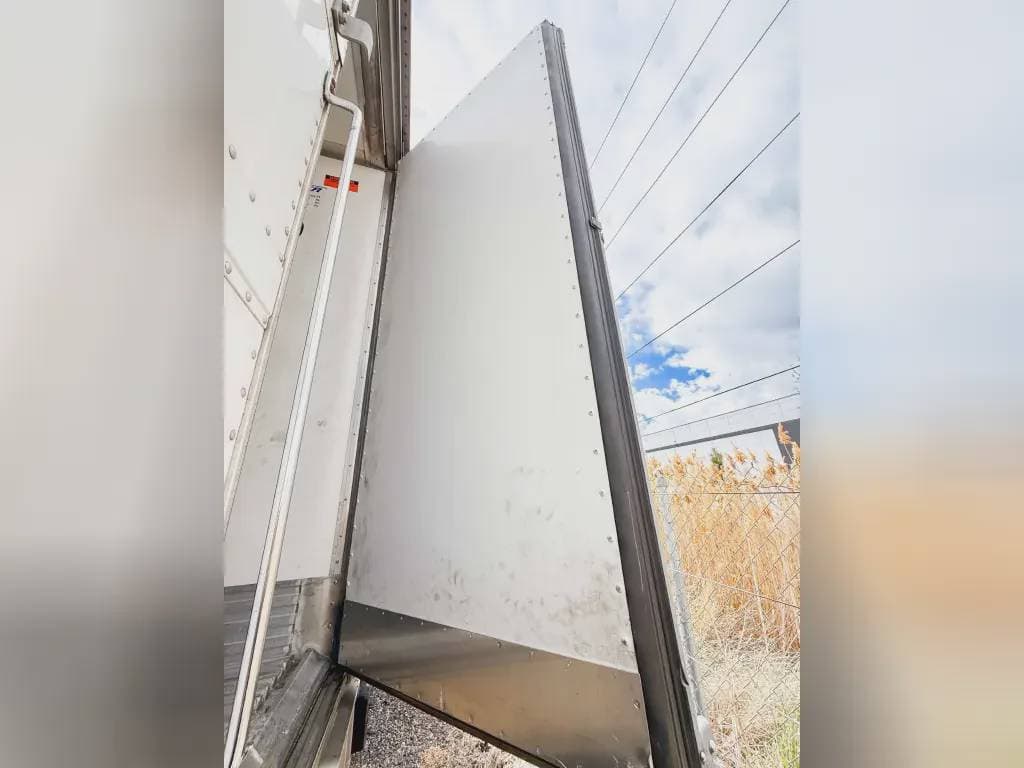 2019 Utility VS2RA image 9