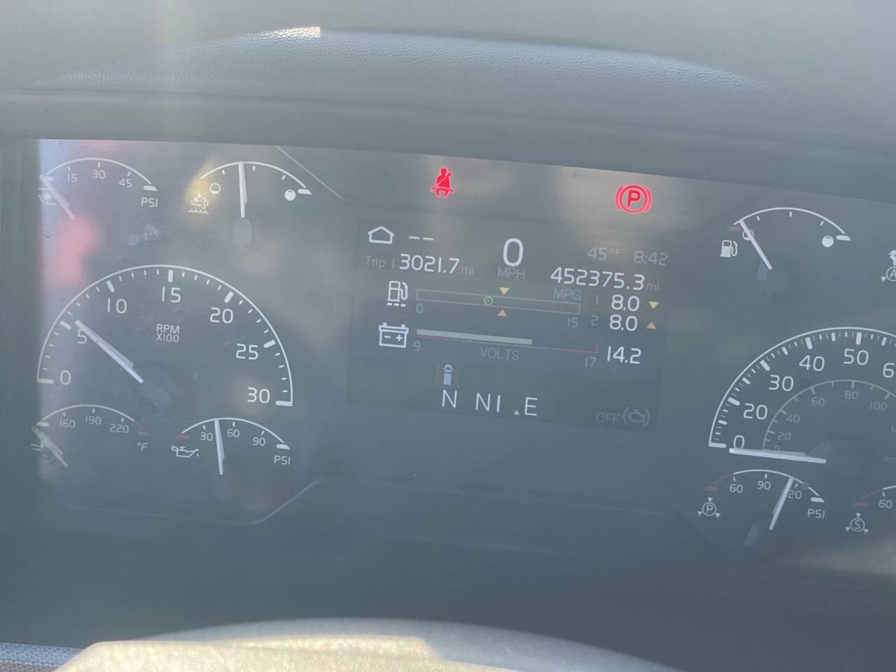 2022 Volvo VNL image 15