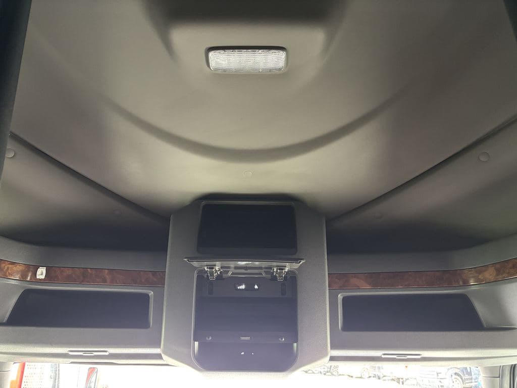 Used 2021 INTERNATIONAL LT625 image 24