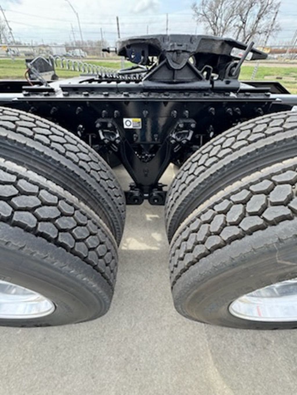 New 2027 KENWORTH T880 image 17