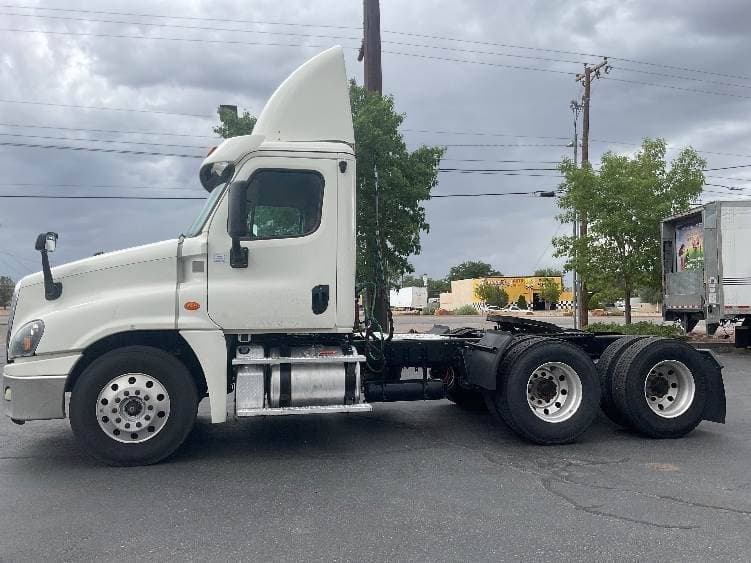 2018 Freightliner Cascadia image 10