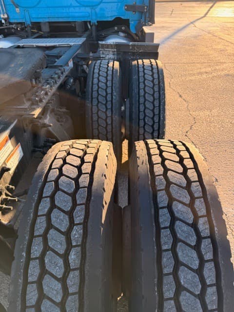 2024 Freightliner Cascadia image 7