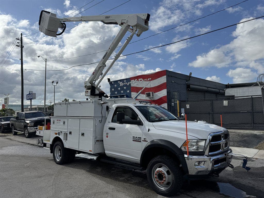 2017 RAM 5500 image 72