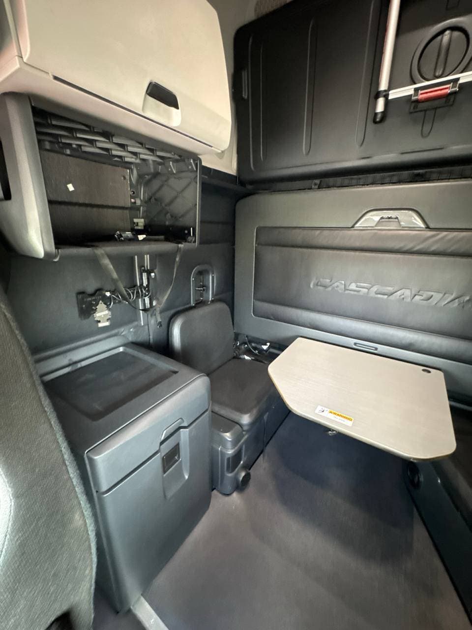 2023 Freightliner Cascadia 126 image 15