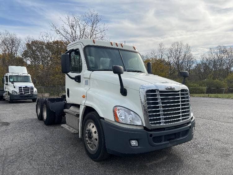 2018 Freightliner Cascadia image 9