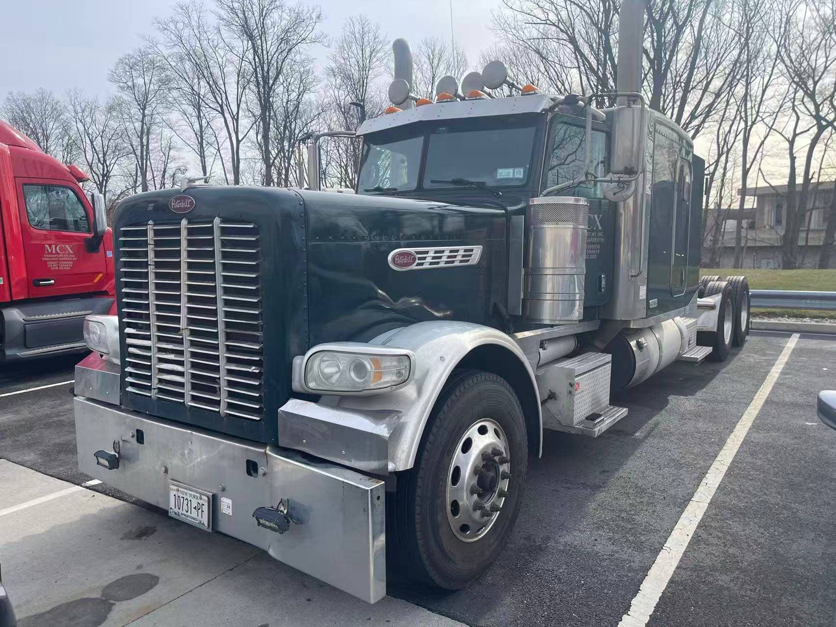 2016 Peterbilt 389 image 5