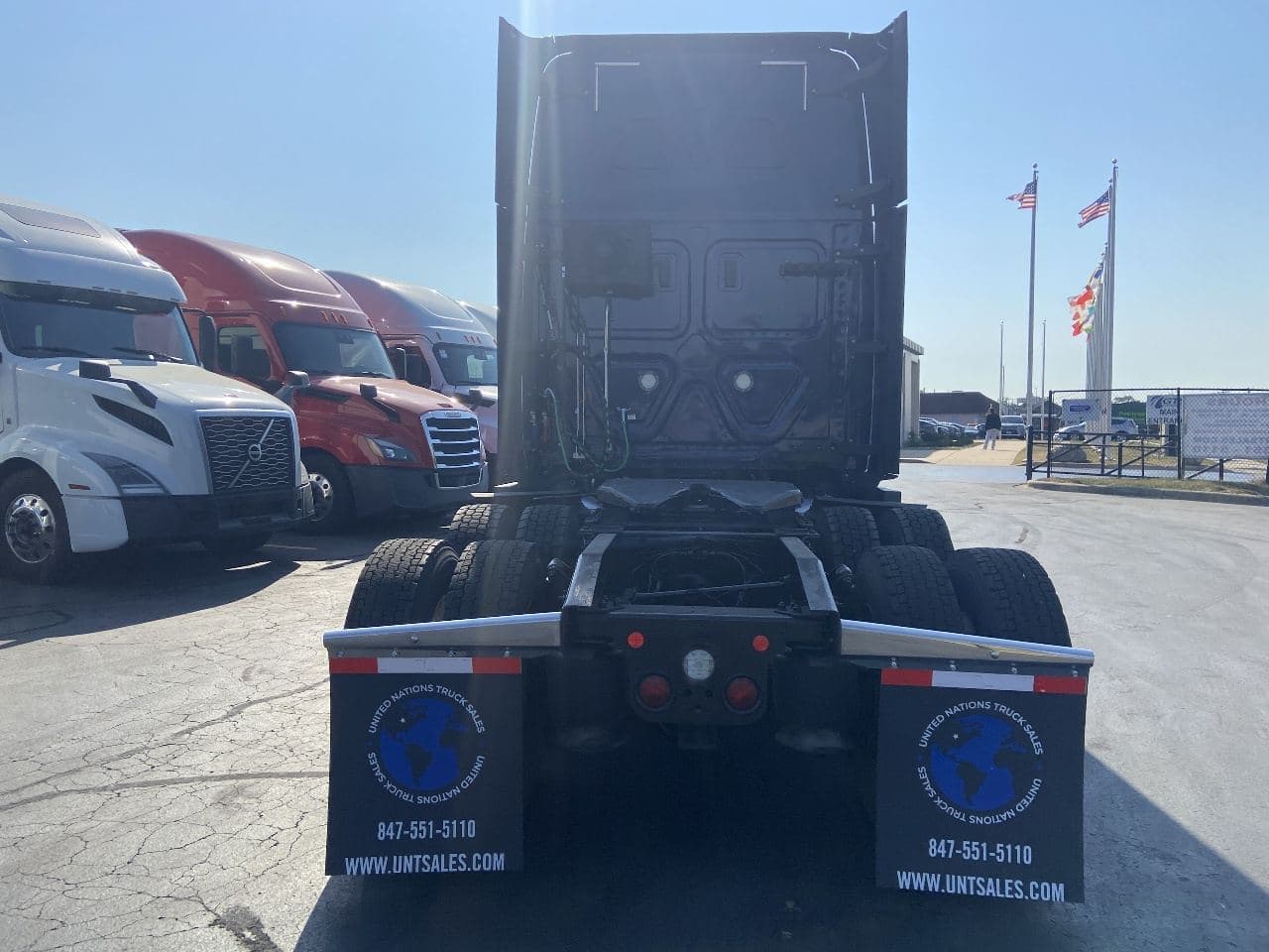 2020 Freightliner Cascadia image 6