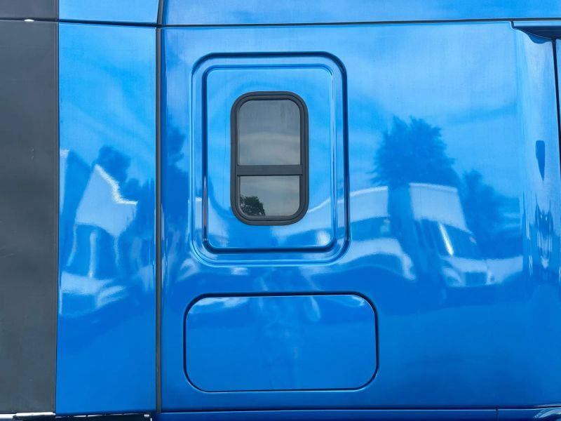 2021 Freightliner Cascadia image 14