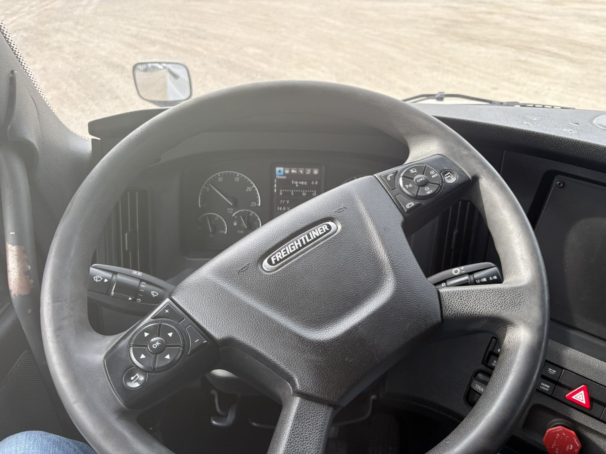 2023 Freightliner Cascadia 126 image 6