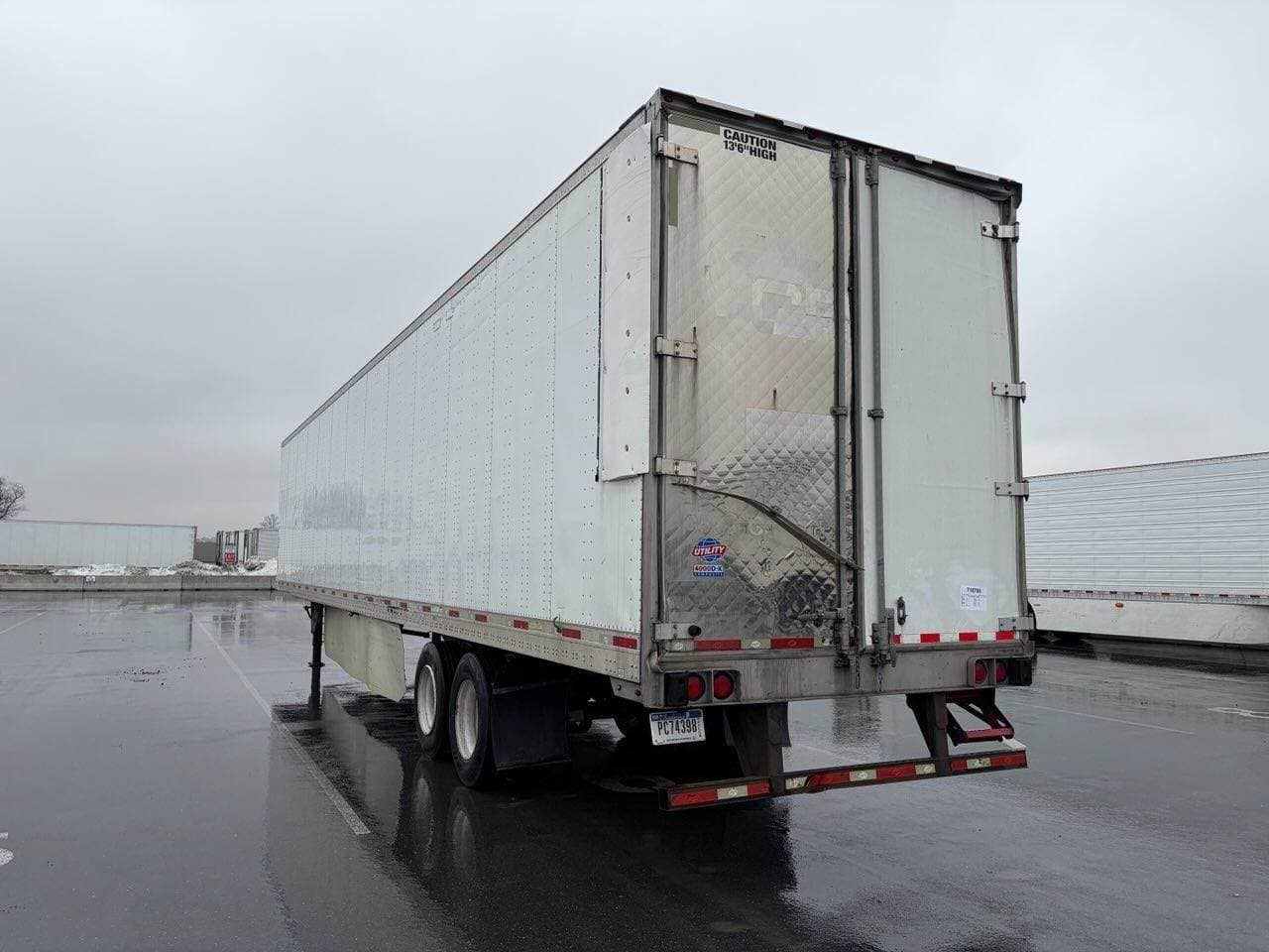 2017 Utility 53` Dry Van Trailer image 4