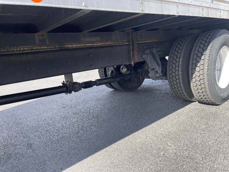 2022 International MV607 Box Truck - 220HP, 6 Speed Automatic, Roll up Door image 5