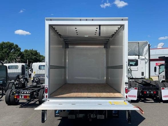 2024 Isuzu NPR HD image 17