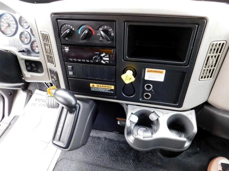 2019 International 4300 image 19