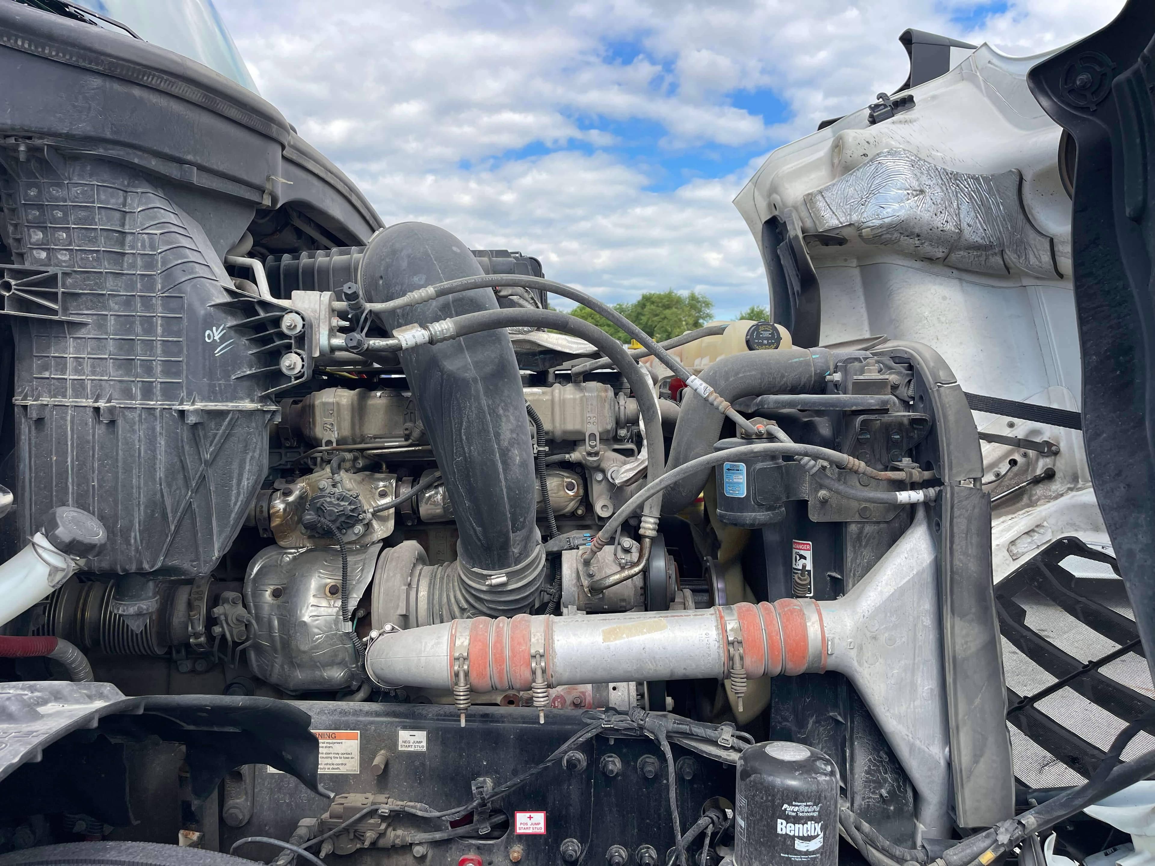 2022 Freightliner Cascadia 126 image 8