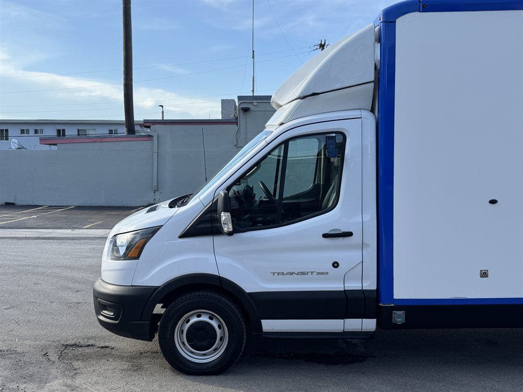 2023 Ford Transit T-350 image 6