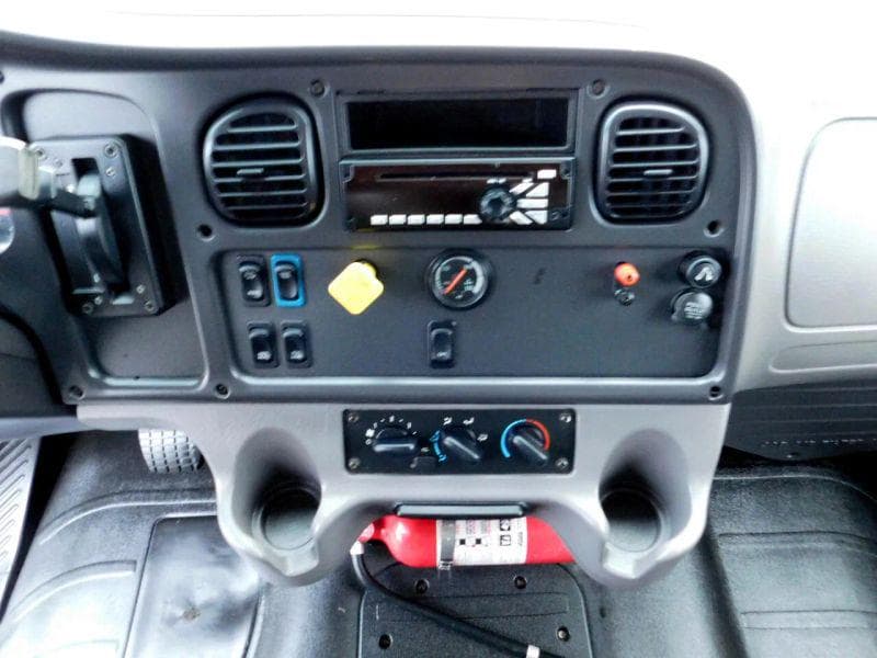 2017 Freightliner Cascadia 125 image 19