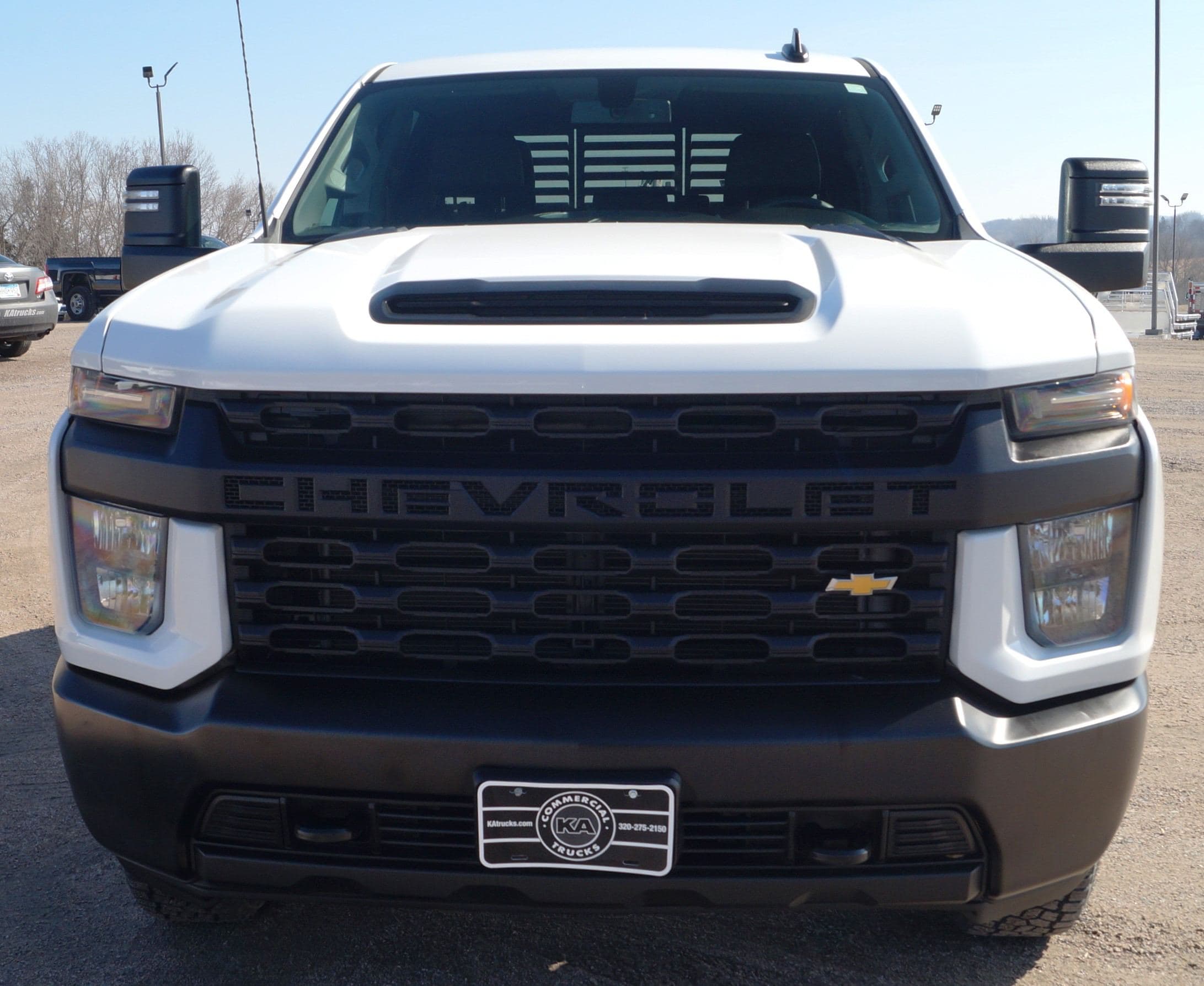 2023 Chevrolet Silverado 2500 WT - 8ft Flatbed - 4WD 6.6L V8 image 10