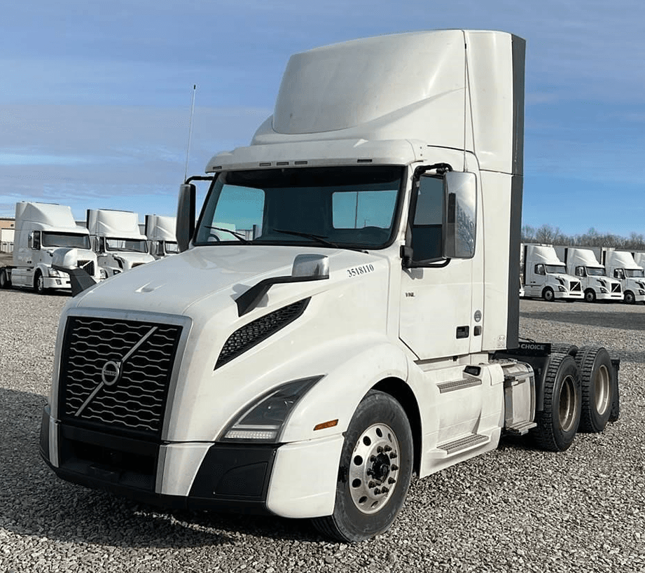 2018 Volvo VNL62T300 image 1